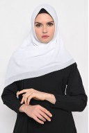 Hijab Segi 4 Voal Gucci Lasercut White